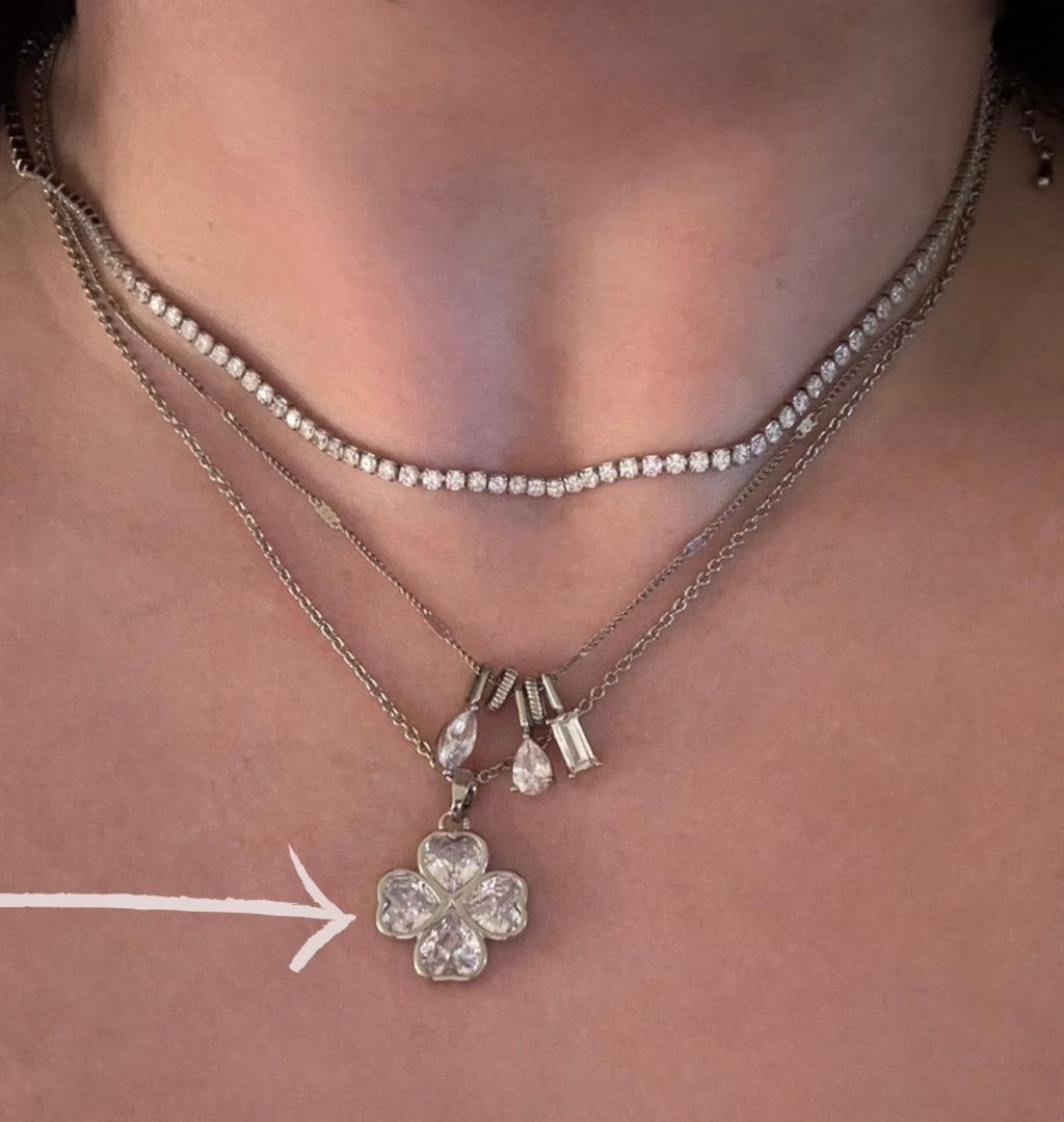 LUCKY GIRL NECKLACE